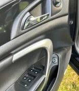 Opel Insignia cena 29500 przebieg: 293300, rok produkcji 2011 z Dynów małe 121